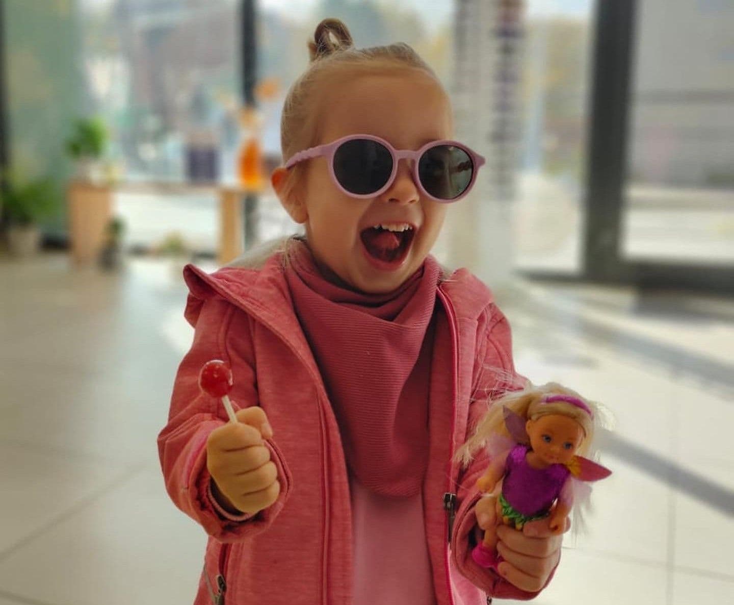 Oprawki  i okulary przeciwsłoneczne dziecięce